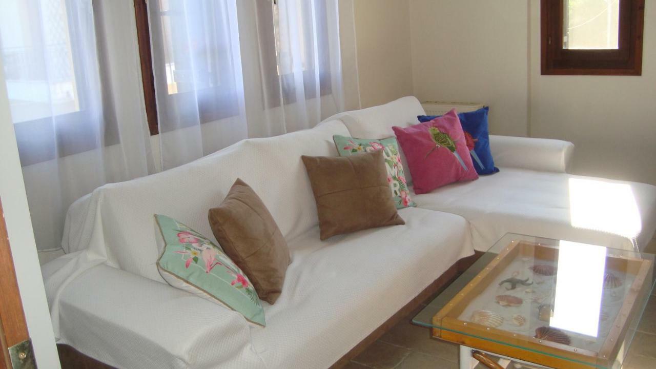 Sole Mio Apartment Milina Exterior photo