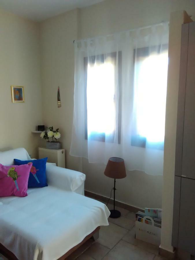 Sole Mio Apartment Milina Exterior photo