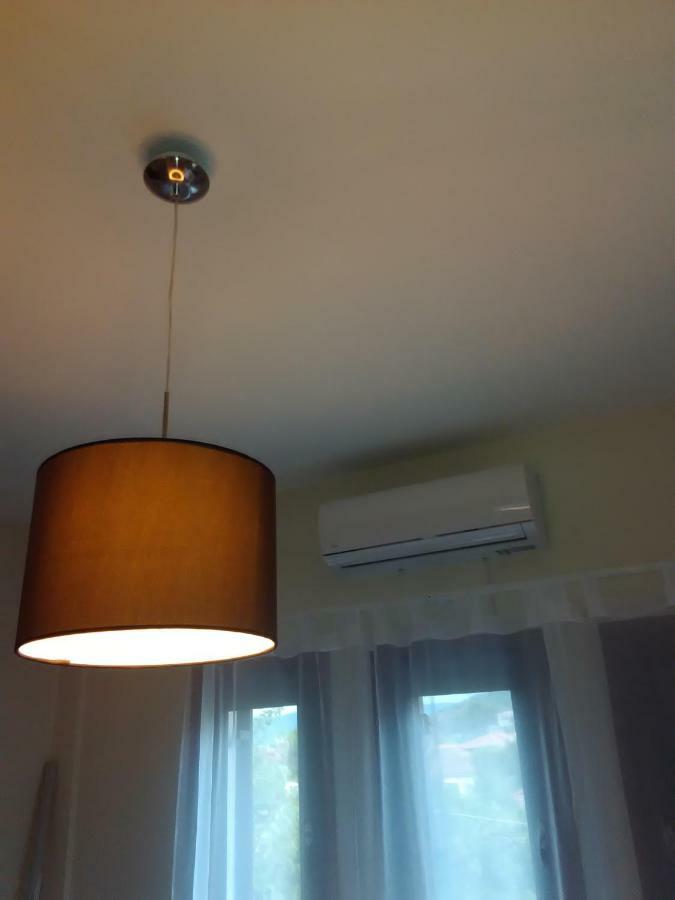Sole Mio Apartment Milina Exterior photo